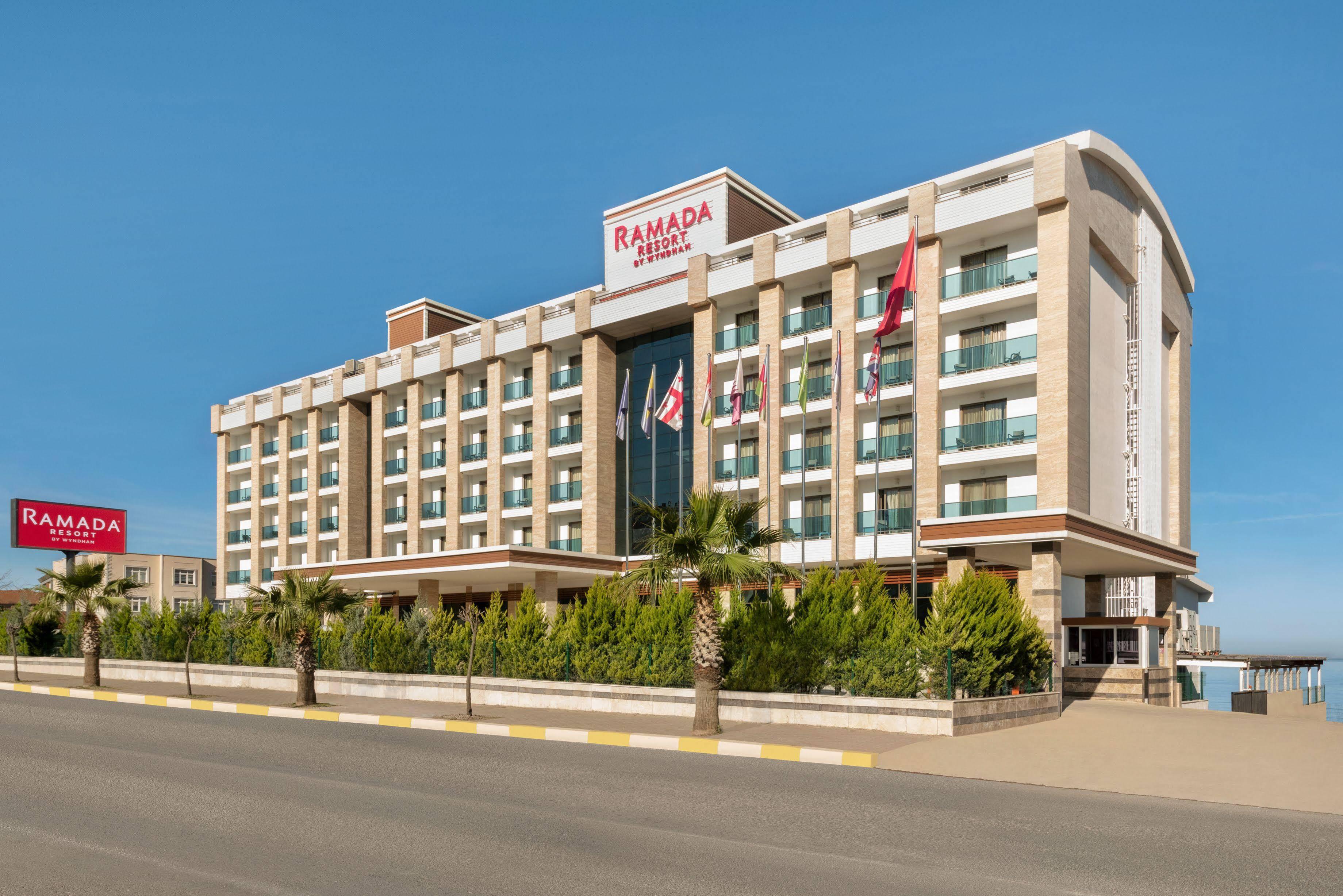 Ramada Resort By Wyndham Unye Eksteriør billede