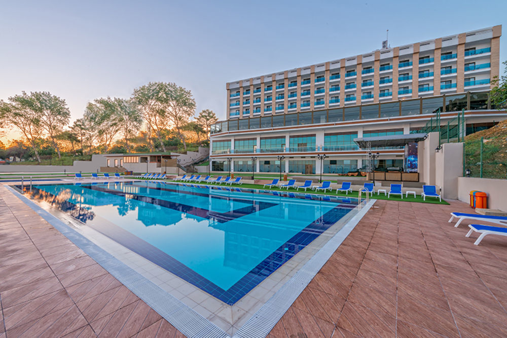 Ramada Resort By Wyndham Unye Eksteriør billede