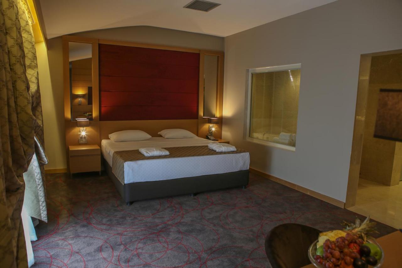 Ramada Resort By Wyndham Unye Eksteriør billede
